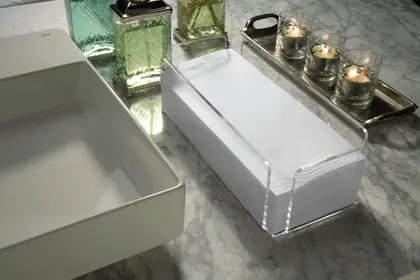 Suporte para Toalha de Lavabo — referência 80G ambientada