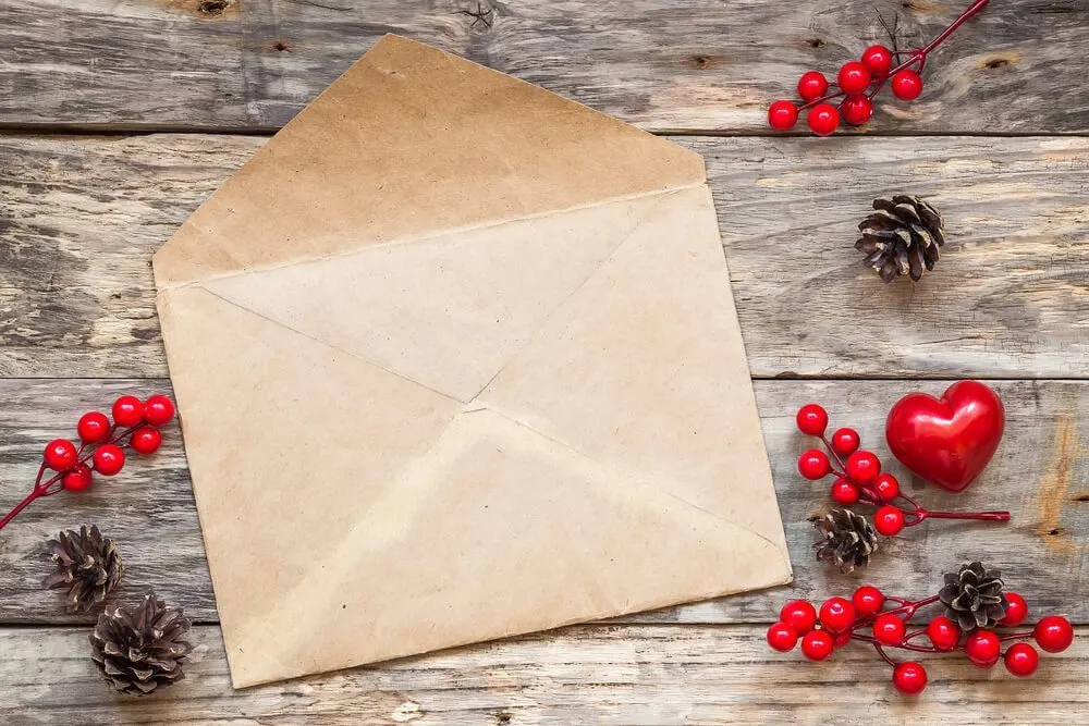 Sempre envie os convites para a ceia de Natal com antecedência.