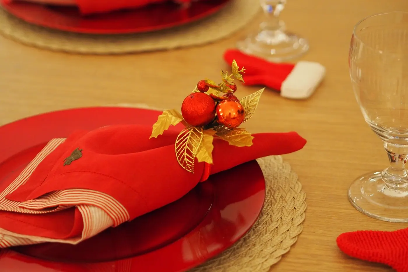 prato com sousplat natal