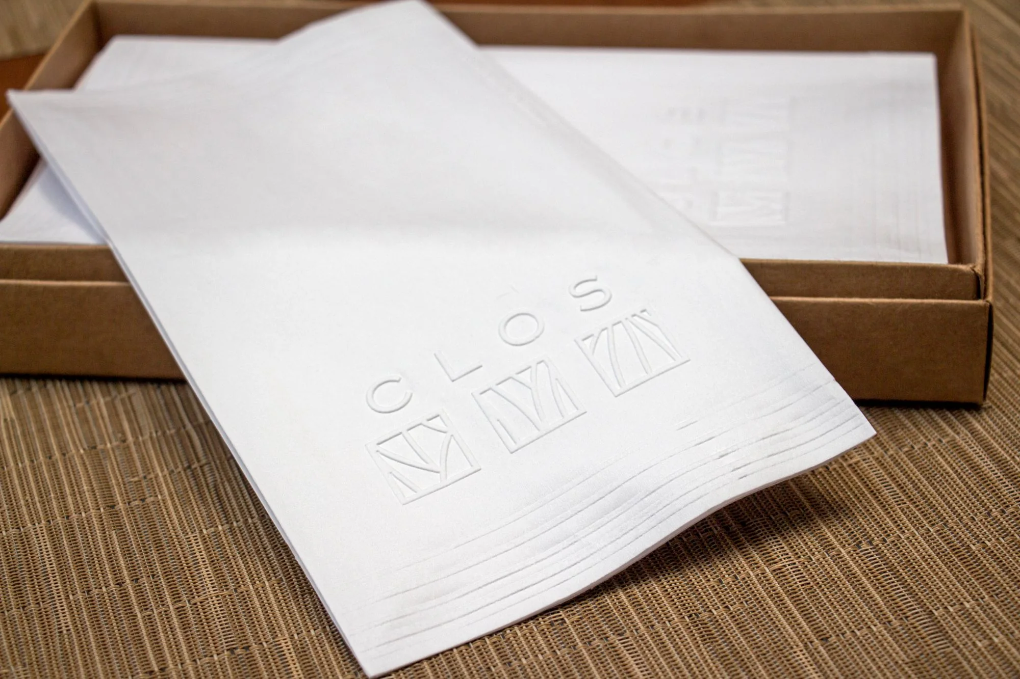 Jogos americanos de papel personalizados — CLOS